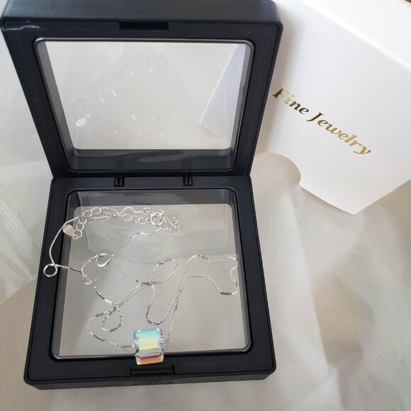 NWT sterling silver chain necklace cristal cube pendent - Picture 5 of 5